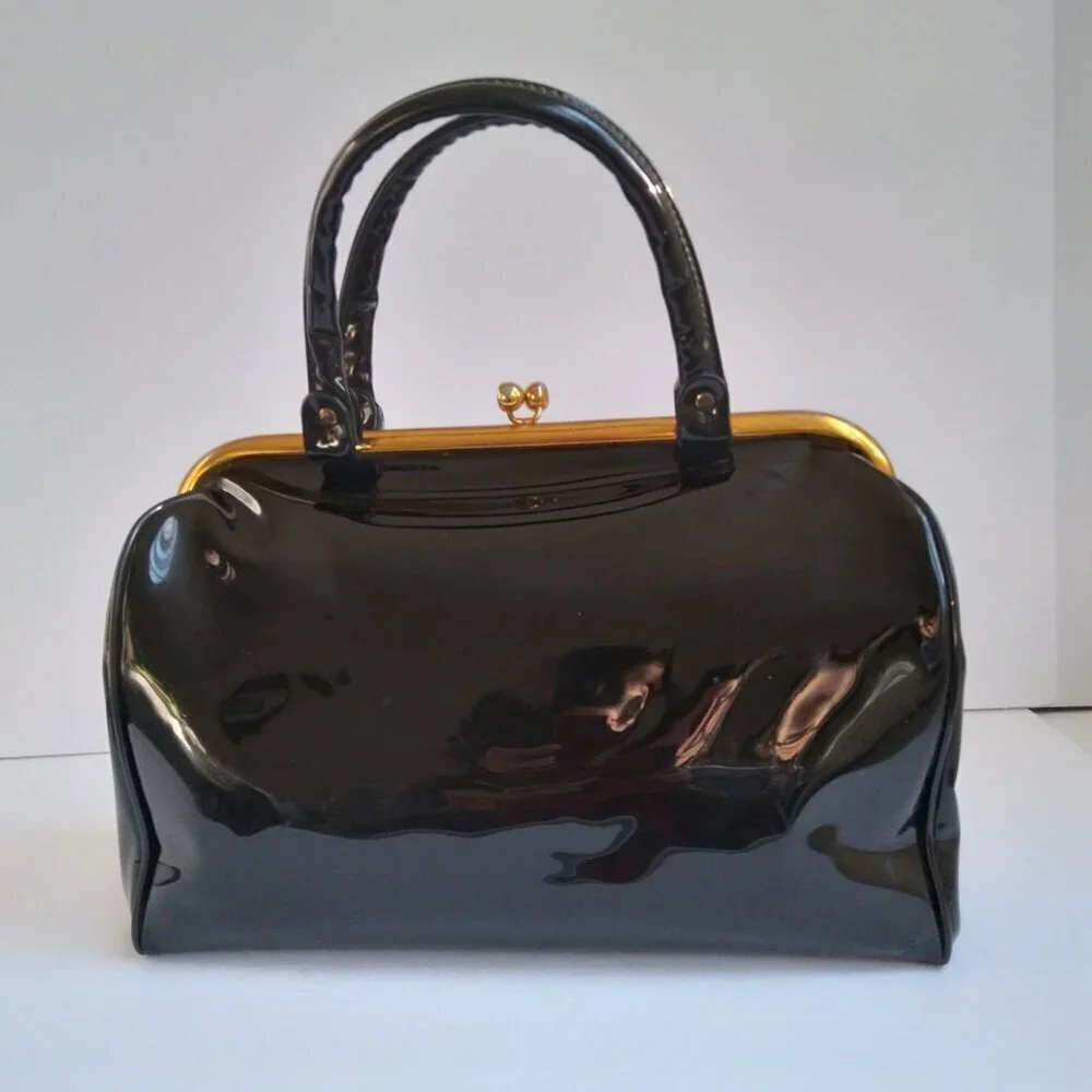 Vintage Black Sturdy Shiny Roomy Patent Gold Kiss Clasp Envelope Satchel Bag